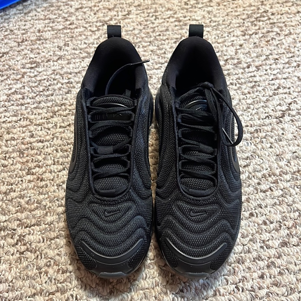 COPY - Nike 720’s